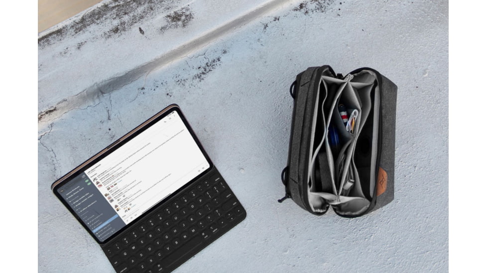 Peak Design Tech Pouch, Regular, Charcoal, BTP-CH-3