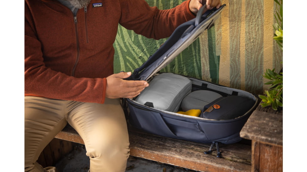 Peak Design Travel Backpack, 30 Liters, Sage, BTR-30-SG-2