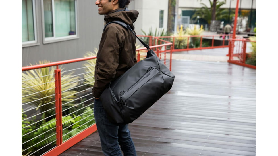 Peak Design Travel Duffel, 35 Liters, Black, BTRD-35-BK-2