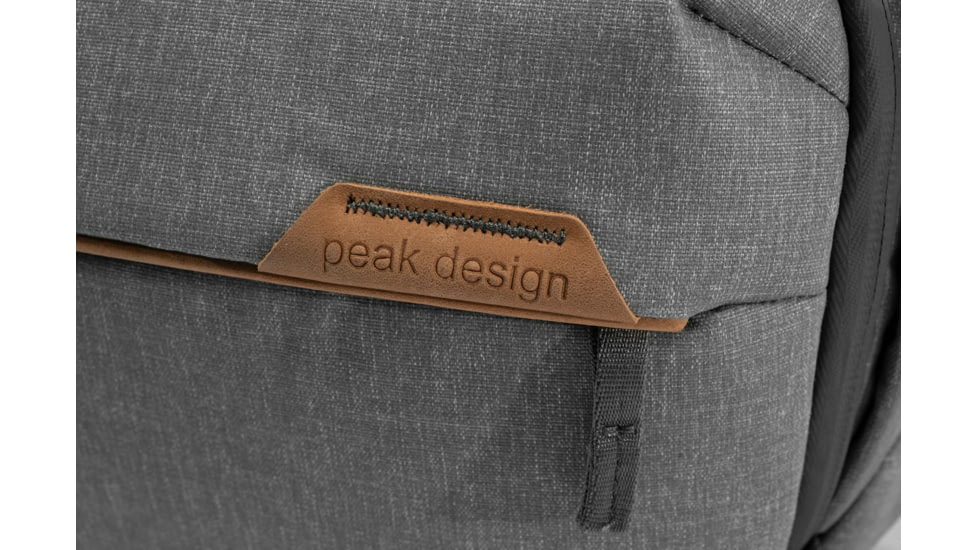 Peak Design V2 Everyday Sling, 6 Liters, Ash, BEDS-6-AS-3