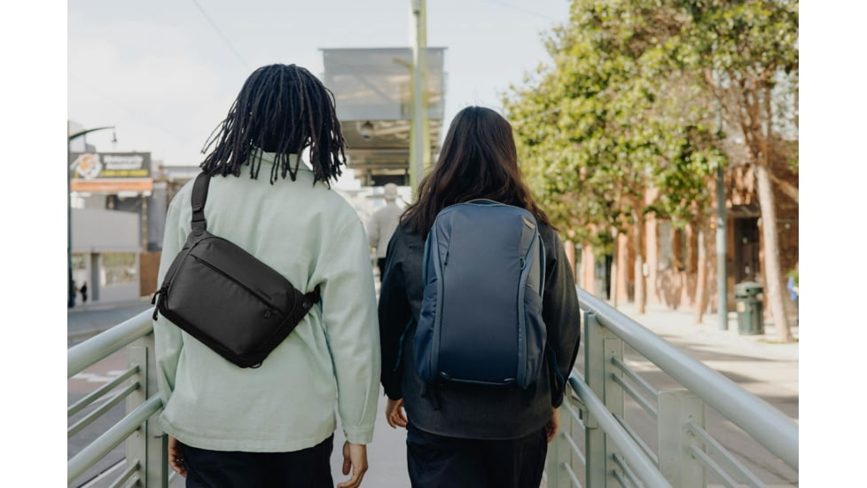 Peak Design V2 Everyday Sling, 6 Liters, Black, BEDS-6-BK-3