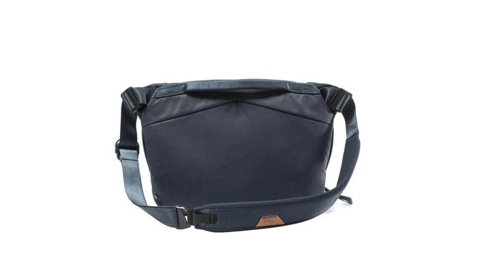 Peak Design V2 Everyday Sling, 6 Liters, Midnight, BEDS-6-MN-3