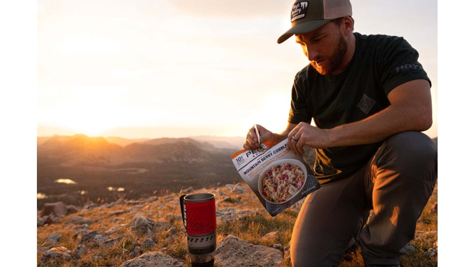 Peak Refuel Mountain Berry Cobbler Dehydrated Food, 10g Protein, 2 Servings, 10g Protein, 2 Servings, 59400