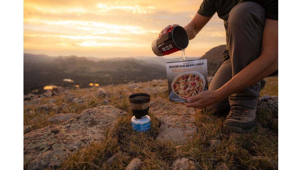 Peak Refuel Mountain Berry Cobbler Dehydrated Food, 10g Protein, 2 Servings, 10g Protein, 2 Servings, 59400