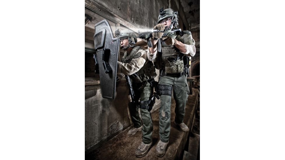 Pelican 7600, 3-Color Led Li-Ion Rechargeable, Black, 076000-0000-110