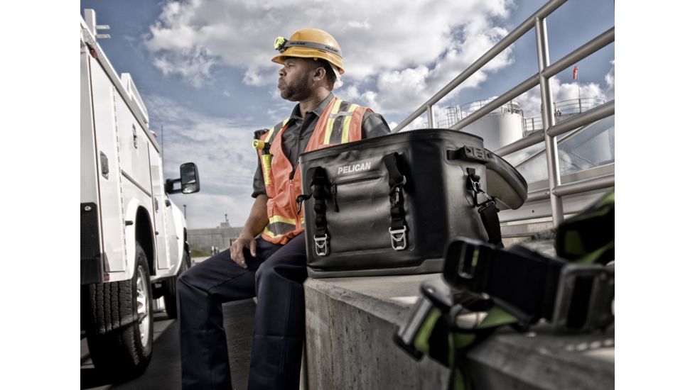 Pelican Sc24,soft Cooler,24 Cans Black - SOFT-SC24-BLK