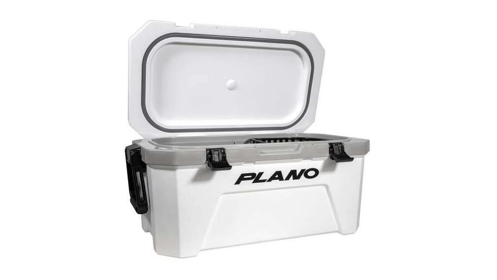 Plano Frost 32qt Cooler, White, P000083