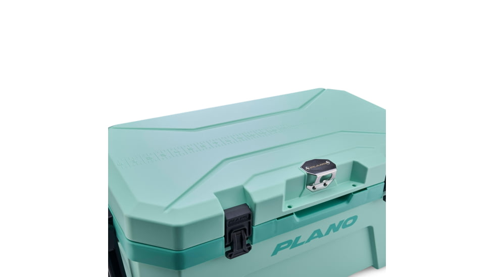 Plano Frost Cooler - 32 Quart - PLAC32SFE