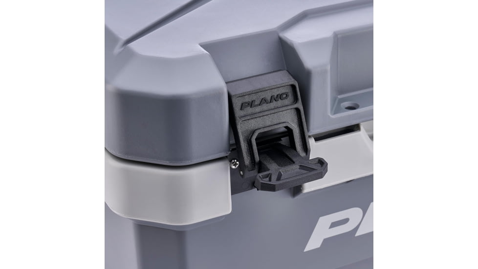 Plano Frost Cooler - 32 Quart - PLAC32SGE