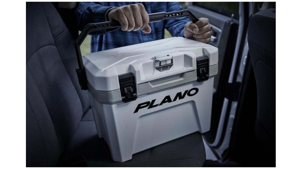 Plano Frost Cooler w/Display, 14qt, White, 14 quart, PLAC14WHD
