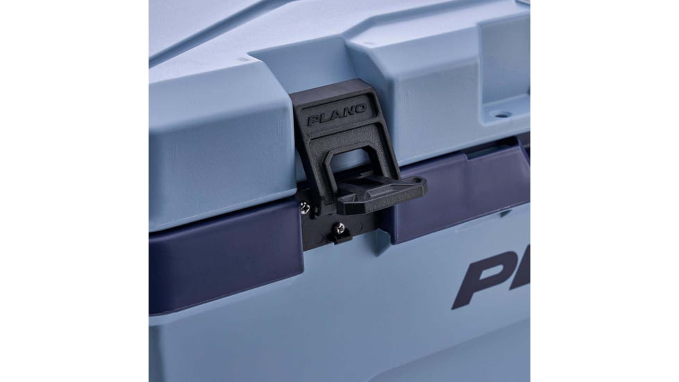 Plano Frost Cooler w/Display, 32qt, Pacific Blue, 32 quart, PLAC32PBD
