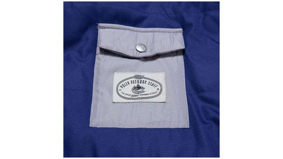 Poler NHL Poncho, Canucks, One Size, 214CLU5602-Canucks-O/S