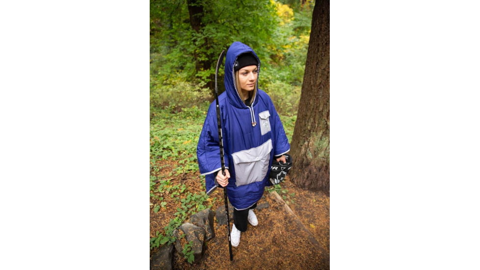 Poler NHL Poncho, Canucks, One Size, 214CLU5602-Canucks-O/S