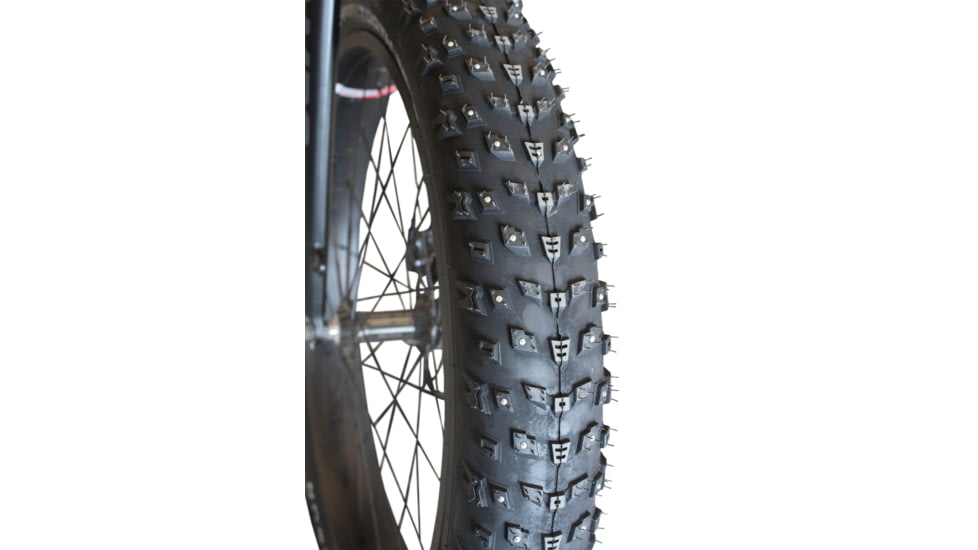 Rambo Bikes Arisun Sharktooth 26x4in Folding Studded Tire, Black, RP-25-09-01