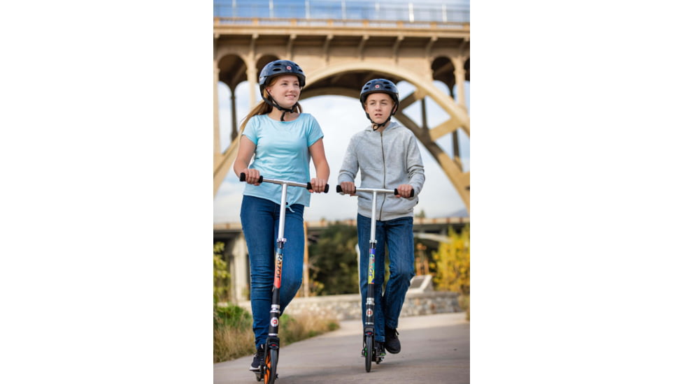 Razor A5 Lighted Lux Scooter - Green, 13013229