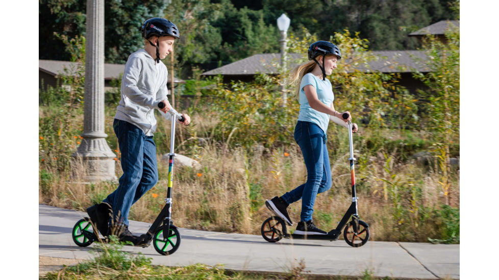 Razor A5 Lighted Lux Scooter - Green, 13013229