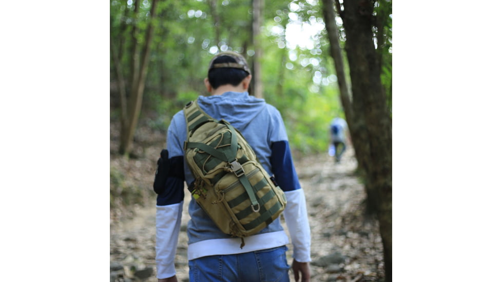 Roaring Fire Slingshot Tactical Sling Bag, Concealed Carry Sling Pack, FDE, 14.96x9.84x7.48 inch, RF-Slingpack01-DT