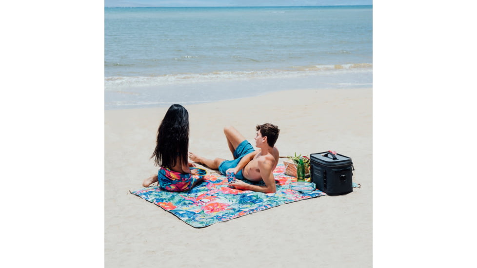 Rumpl Original Puffy Blanket, Hibiscus Rosa, 1 Person, TPPB-HR1-1