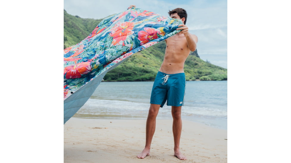 Rumpl Original Puffy Blanket, Hibiscus Rosa, 1 Person, TPPB-HR1-1