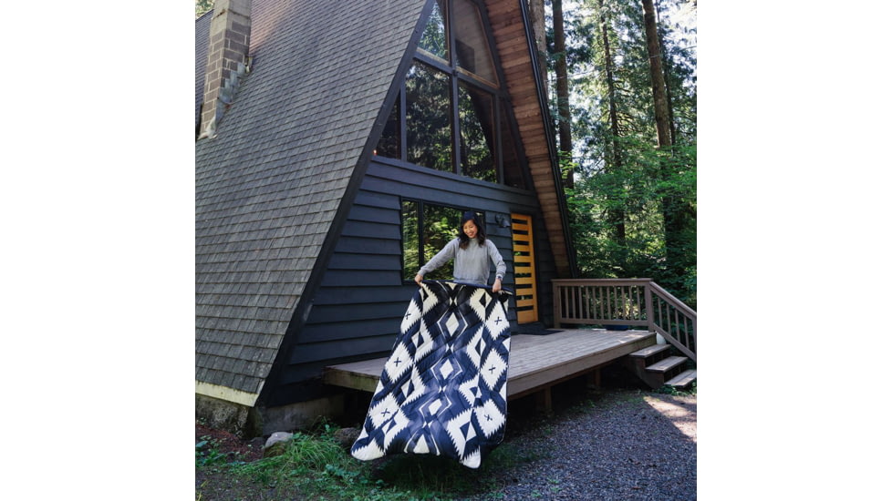 Rumpl Original Puffy Blanket, Printed, Woven Daydream, 1-Person, TPPB-WVD-1