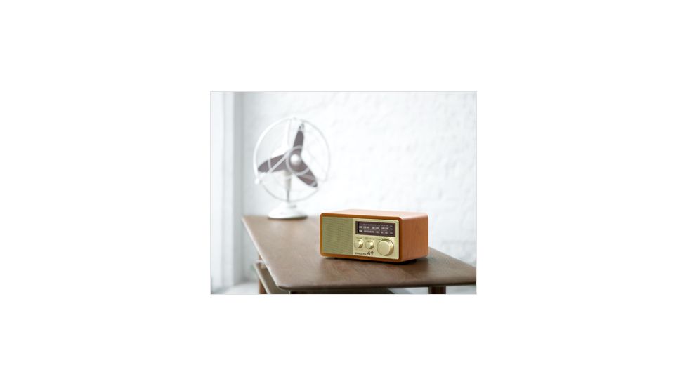 Sangean 40 years Anniversary Special Edition, Walnut, Medium, WR-11SE