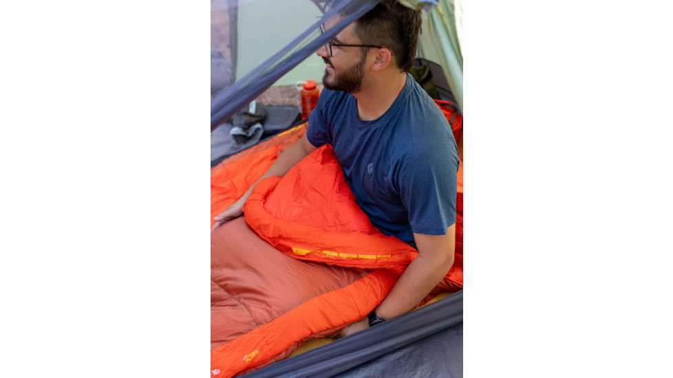Sea to Summit Hamelin Synthetic 30F/-1C Sleeping Bag, Regular, Picante Red, Regular, S4140