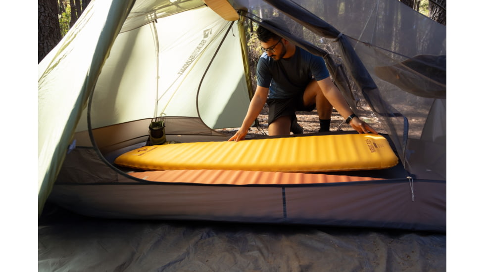 Sea to Summit Pursuit Plus SI Mat, Regular, Zinnia Orange, Medium / Regular, A3505
