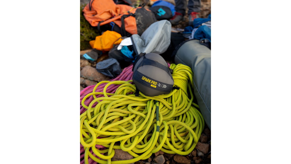 Sea to Summit Spark Pro Down 15F/-9C Sleeping Bag, Regular, Beluga Black, Regular, S2161