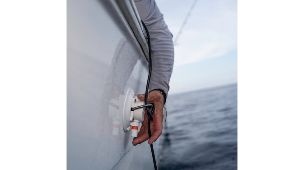SeaSucker 4.5in SeaSucker Mount w/Flat-Top Stainless Steel D-Ring, White, VM1013W