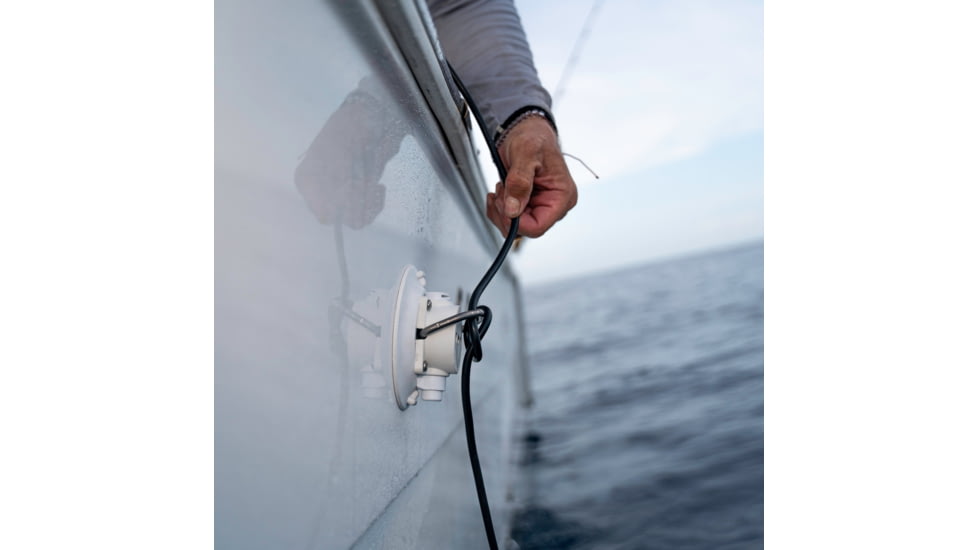 SeaSucker 4.5in SeaSucker Mount w/Flat-Top Stainless Steel D-Ring, White, VM1013W