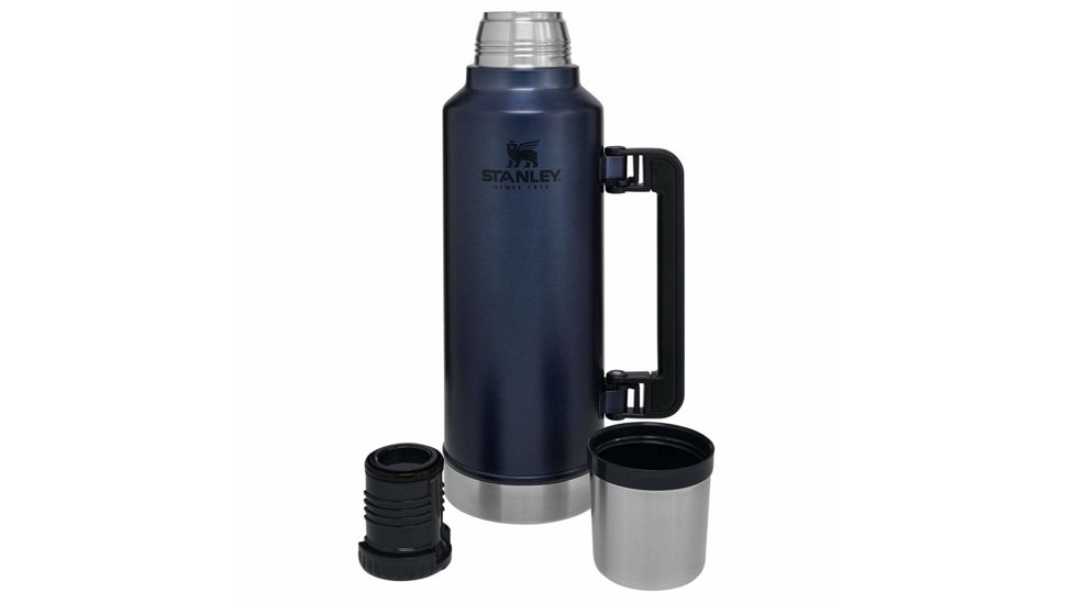Shed, Stanley Classic Legendary Bottle, 20oz, Nightfall, 10-07931-003
