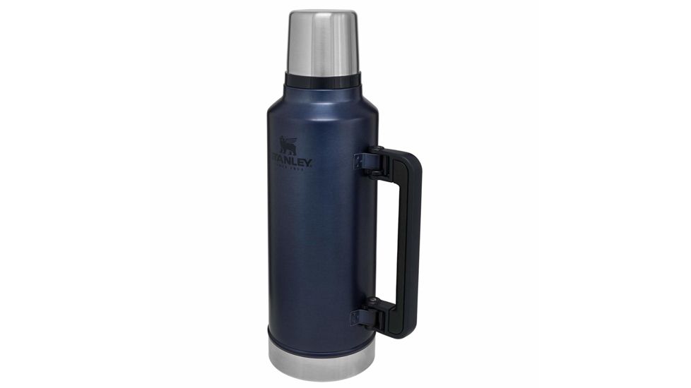Shed, Stanley Classic Legendary Bottle, 20oz, Nightfall, 10-07931-003