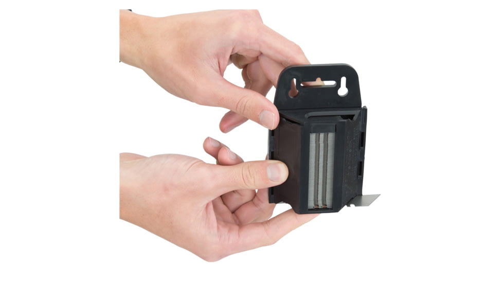 Sheffield 100 Piece Utility Blades With Dispenser, 12282