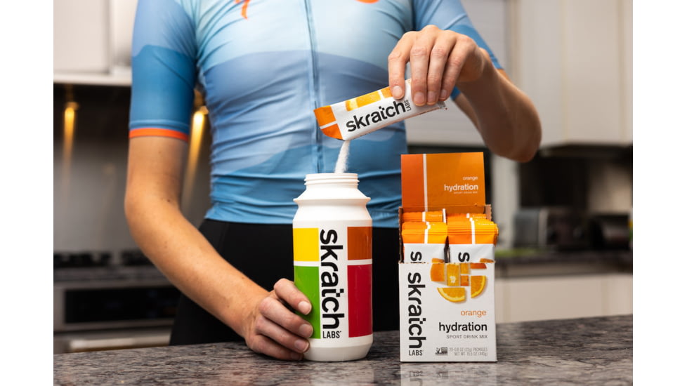Skratch Labs Hydration Sports Drink Mix, Oranges, 440g, 20 Pack Singles, SDM-OR-22g/20