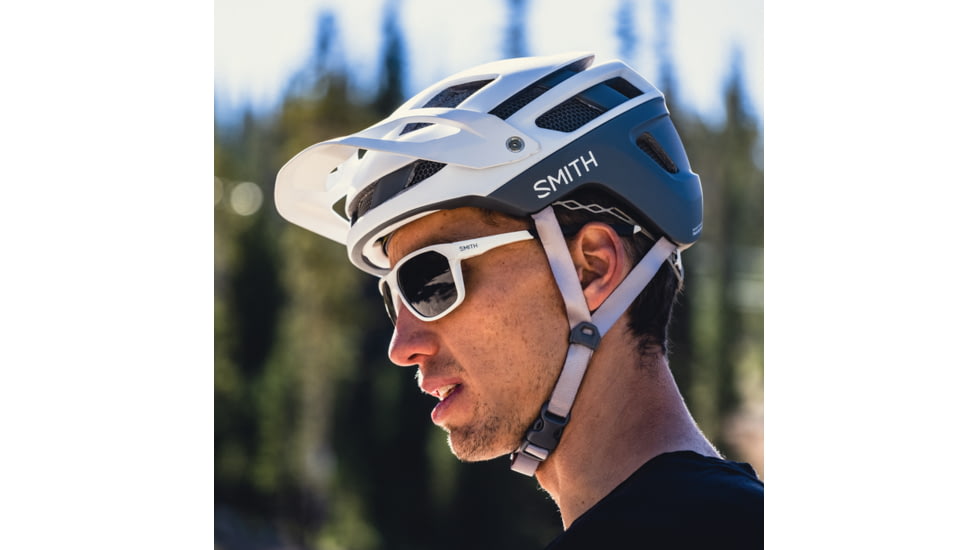 Smith Forefront 2 MIPS Bike Helmet, Matte White/Cement, Medium, E007223OG5559