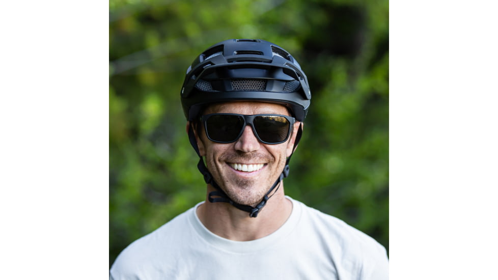 Smith Leadout PivLock Sunglasses, Matte Black Frame, ChromaPop Black Lens, 204198003631C