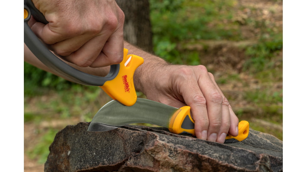 Smiths EdgeSport Skinning Knife, 6in, 400 Stainless Steel, Corrosion-Resistant, Skinner Blade, TPE Handle, Orange/Gray, 51060