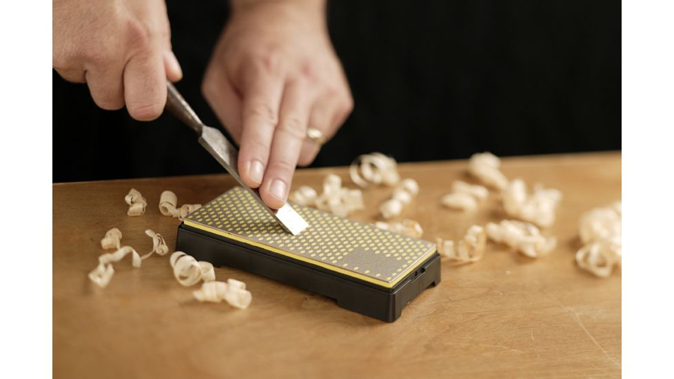 Smiths 6in. X 2.5in. Diamond Bench Stone, Coarse, Black/Metallic/Yellow SP-DBSC