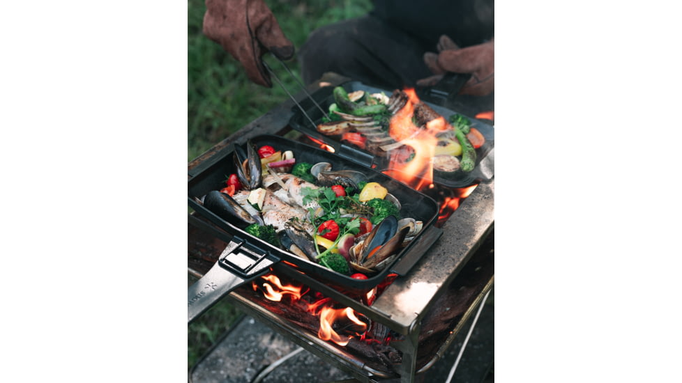 Snow Peak Cast Iron Sandwich Skillet, One Size, GR-050