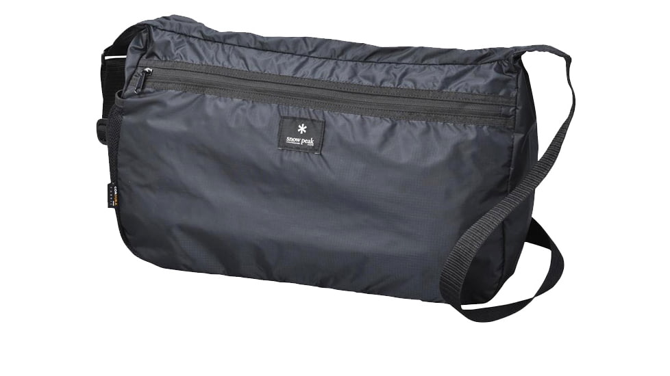 Snow Peak Pocketable Boat Form Shoulder, Black, 16L, UG-62600BK