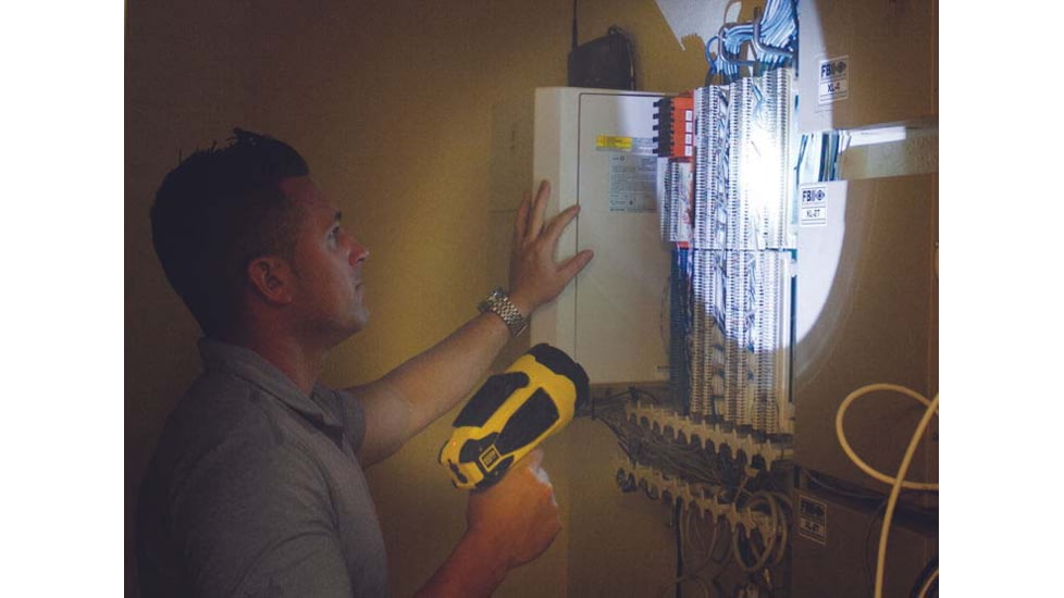 Stanley FATMAX 10W Lithium-Ion LED Rechargeable Spotlight, Yellow/Black, SL10LEDS