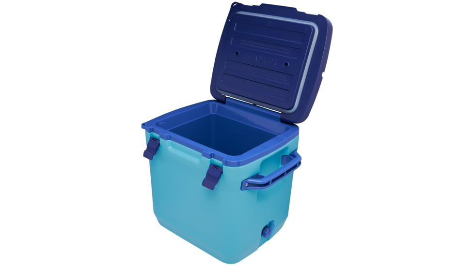 Stanley The Cold-For-Days Outdoor Cooler, Pool, 30 QT/28.3 L, 10-01936-060