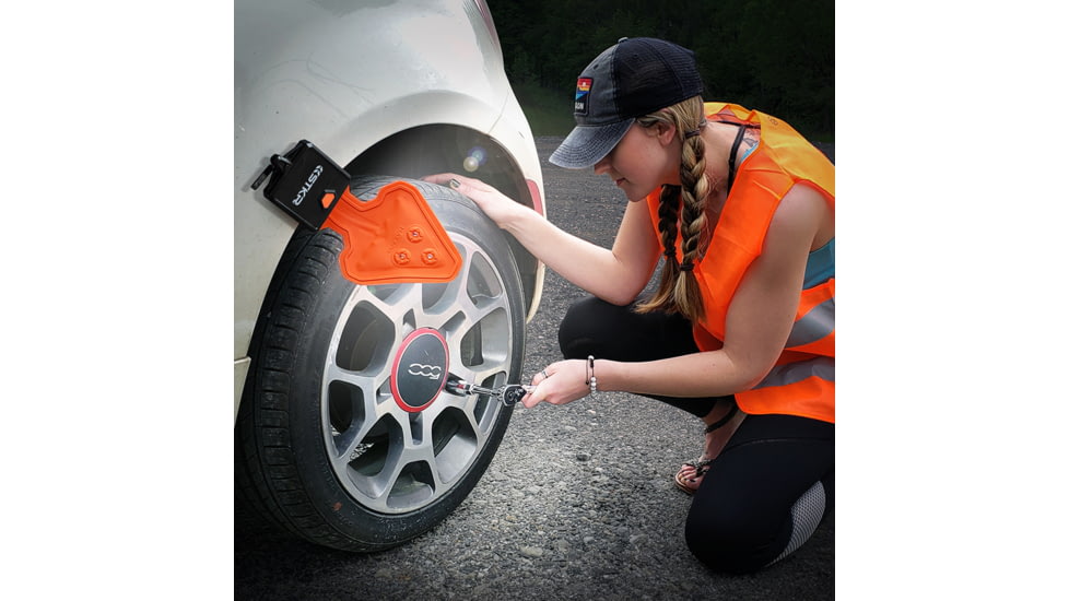 STKR Concepts FLEXIT AUTO Roadside Flashlight Safety Combo Kit - A 200 Lumen, 3x AA Ultra-Flexible Roadside Safety LED Flashlight &amp; High-Vis Safety Vest, Orange, 00388