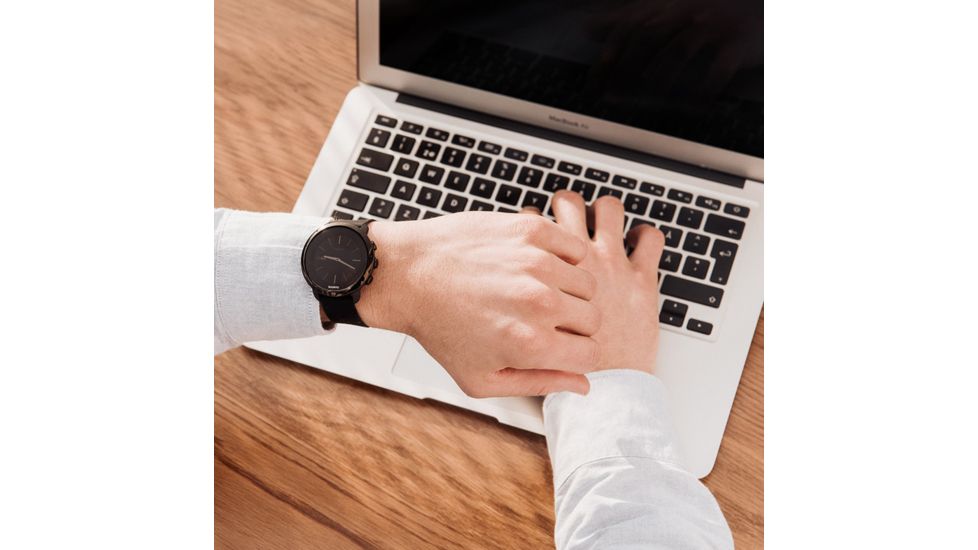 Suunto 3 Fitness - Robust and Smart Fitness Watch, All Black SS050020000