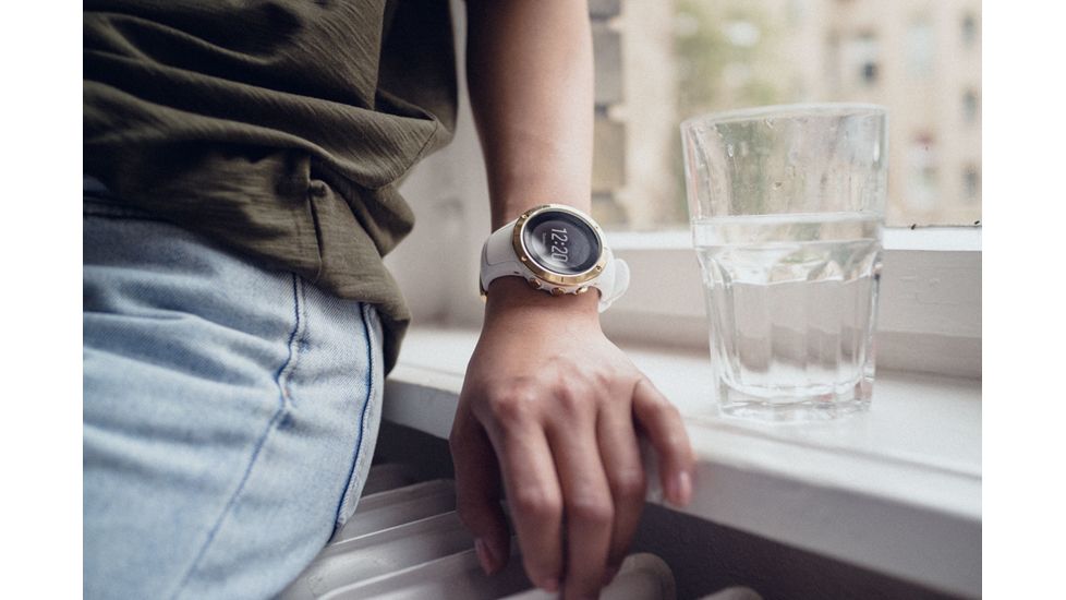 Suunto Spartan Trainer Wrist HR Sports Watch, Gold SS023426000