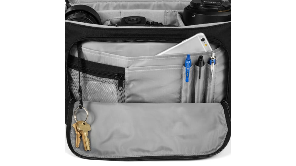 Tamrac Derechoe 8 Shoulder Bag, Black, T0720-1919