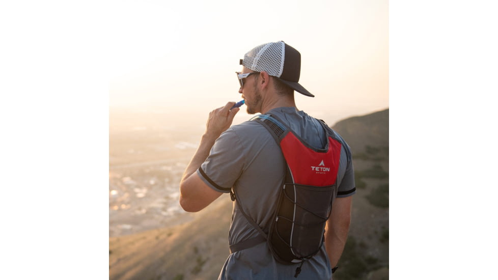 TETON Sports TrailRunner 2L Hydration Pack, Onyx, 2100SCOX