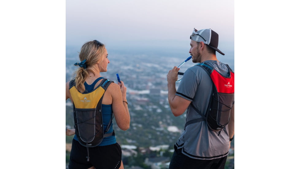 TETON Sports TrailRunner 2L Hydration Pack, Stark Red, 2100SCSR