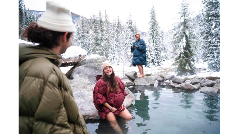 Therm-a-Rest Honcho Poncho Down Poncho, Burgundy, 11603