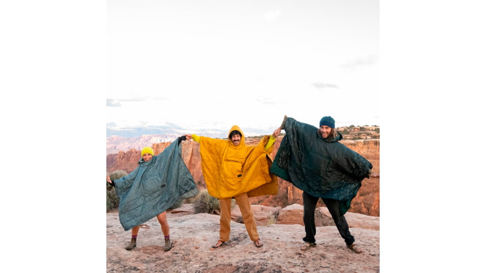 Therm-a-Rest Honcho Poncho, OuterSpace Blue/Topo Wave, 11622